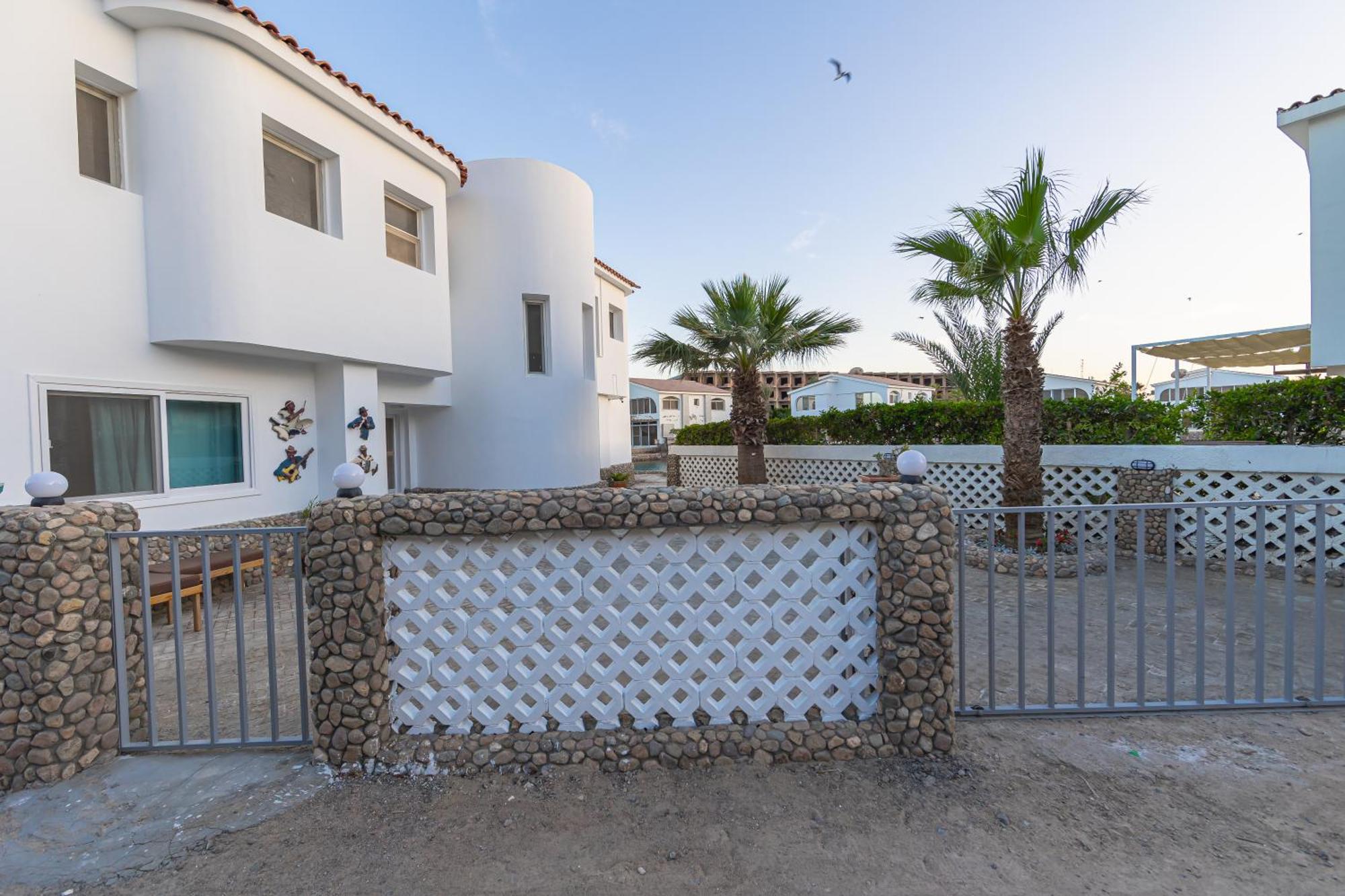 Aden Beach - Sea View Room With Beach Access In Villa Χουργκάντα Εξωτερικό φωτογραφία